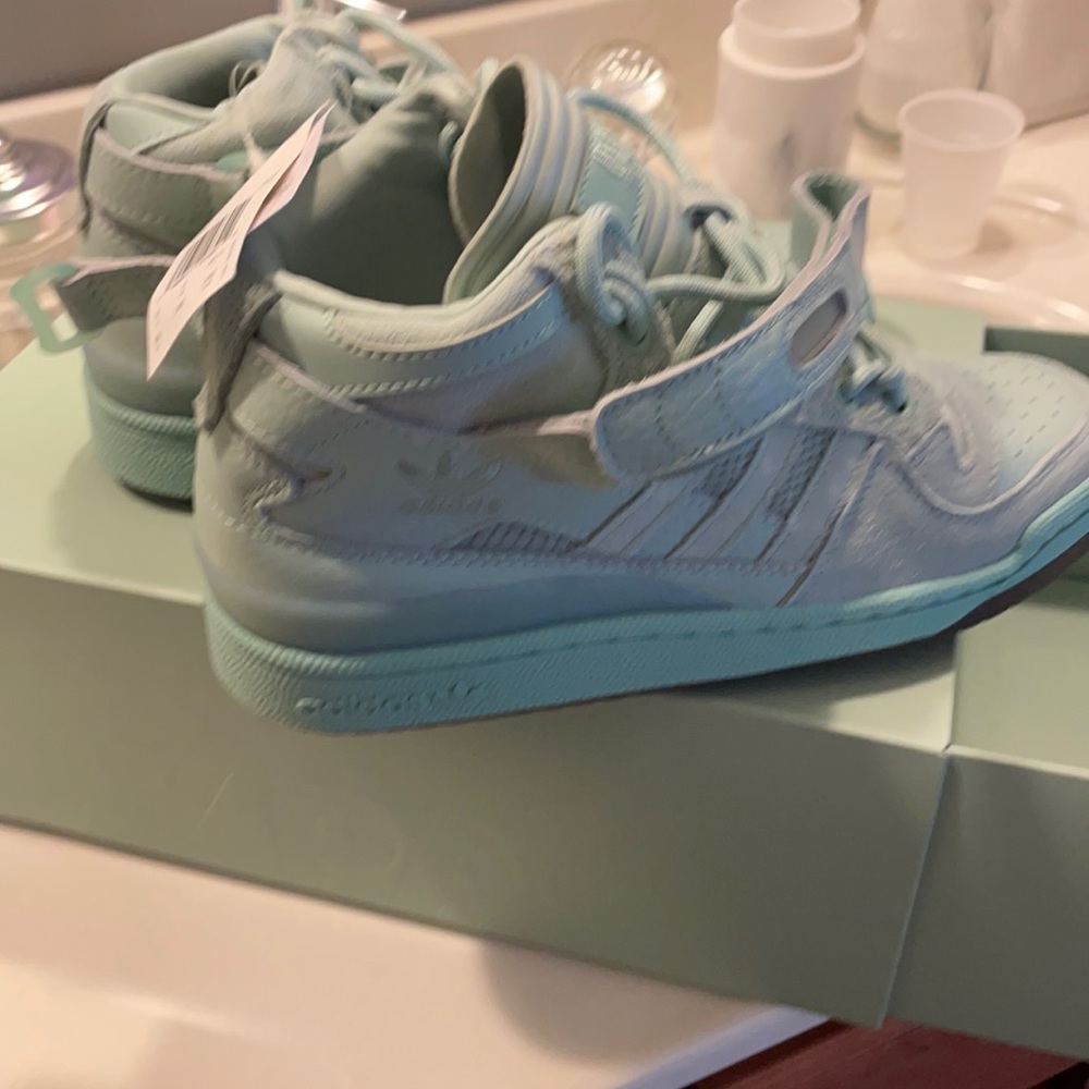 Ivy park FORUM MID size 6 never worn